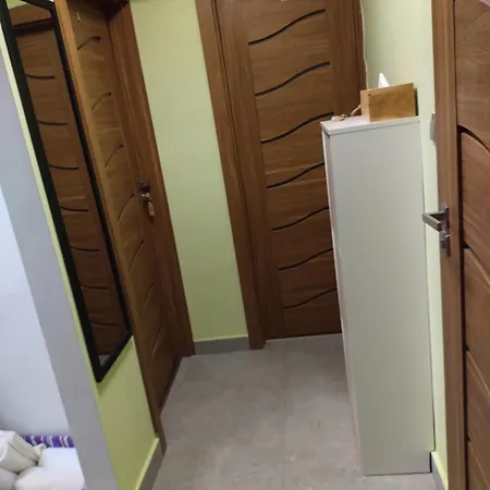 Quarto em Acomodações Particulares Tanie W Okolicy Malty Check-in Free Parking Poznań