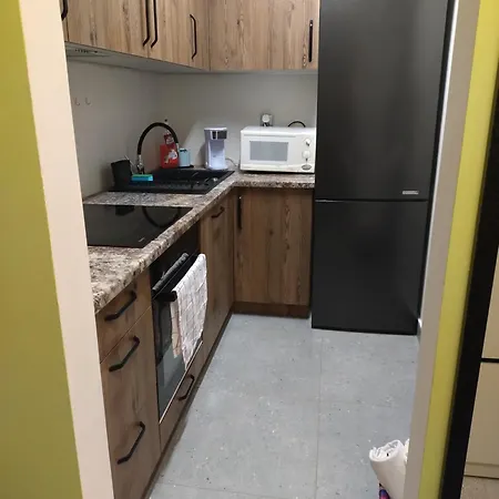 Quarto em Acomodações Particulares Tanie W Okolicy Malty Check-in Free Parking