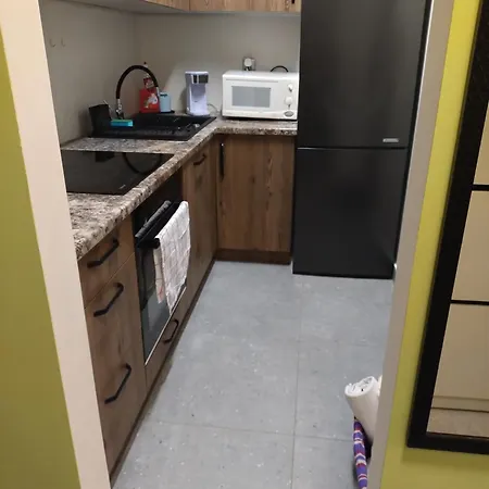 Tanie W Okolicy Malty Check-in Free Parking Quarto em Acomodações Particulares