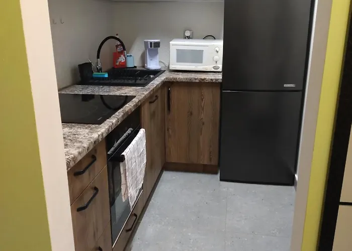 Quarto em Acomodações Particulares Tanie W Okolicy Malty Check-in Free Parking